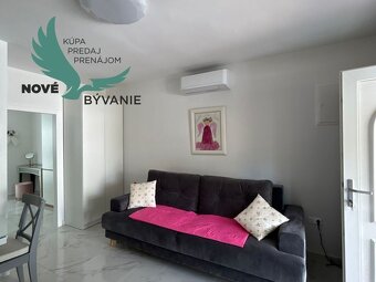 Na predaj dom 2x apartmán len 80m od mora v Chorvátsku - 3