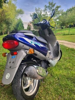 Predám skuter Hyosung sf 50 Prima - 3