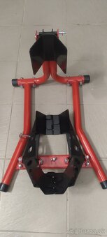 Drziak na motorku - 3