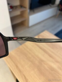 Oakley Sutro - 3
