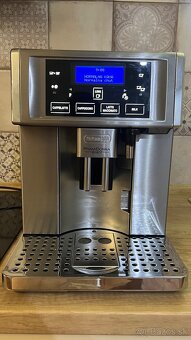 Kávovar DeLonghi PrimaDonna avant ESAM 6750 - 3