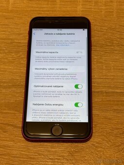 Apple Iphone SE 2022 256Gb product red - Pekný stav - 3