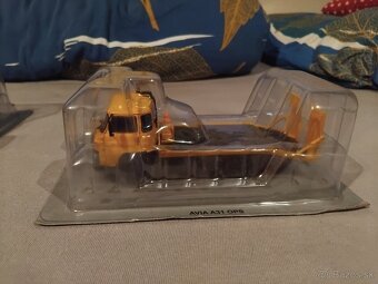 Kultovné nákladiaky minulej éry  1:43 - 3