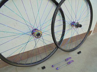 Kolesá na Pev.Osy 15x100 - 12x142 mm. alebo na  R.Upináky. - 3