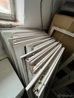 - PLASTOVÉ OKNÁ - - 3