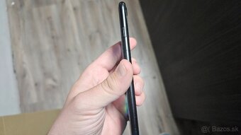 Apple iPhone SE 2020 tmavý 64GB - 3