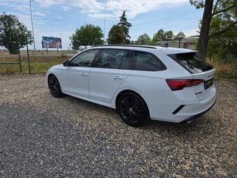 Škoda Octavia Combi RS DSG 4x4 - 3