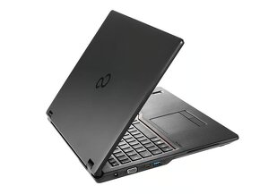 /Predaný/ 15,6"FHD FujitsuE558 i5-7300U,8GB,256GB SSD,W10 - 3