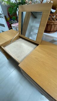 REZERVOVANE//Písací / kozmetický stôl IKEA - 3