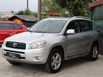 Toyota Rav4, 2,2 D-4D 4x4 Kamera, 2 sady kol - 3