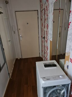Na prenájom 2 izb. byt. - 3