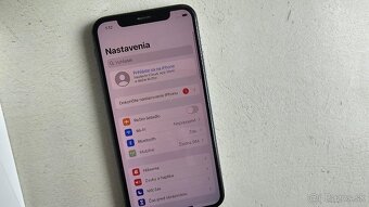 Apple iPhone X 256GB - puknutý zadok, nová batéria - 3
