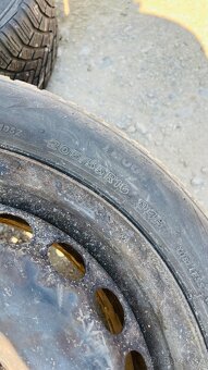 Predám 5 ks plechových diskov + VW 4x puklice - 3