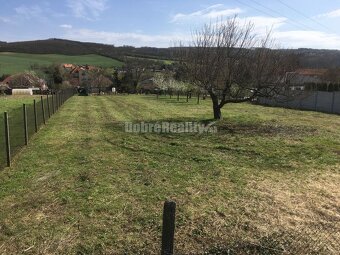 Dobré reality Vám ponúkajú na predaj stavebný pozemok v obci - 3