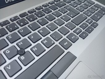 dotykový Dell latitude 5510 , Intel® Core™i5 , 16gb ram ,ssd - 3