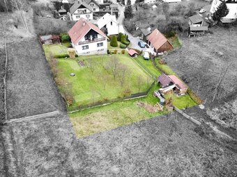 Rodinný dom s veľkou záhradou / 2024 m2 / - Skalité - 3