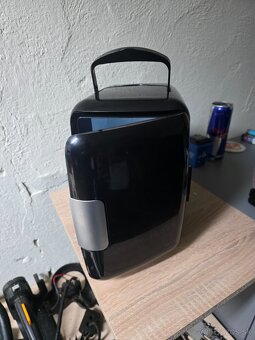 Prenosná chladnička 4L Black - 3