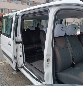 Doprava deväť miestnou dodávkou / preprava tovaru - 3