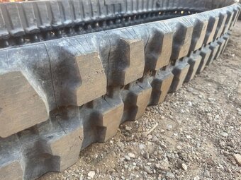 Pásy na minibáger (250x52,5x76) - 3