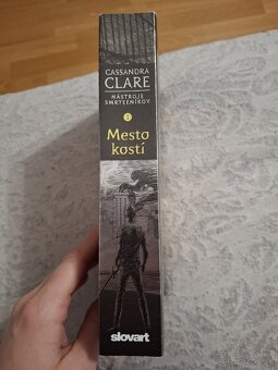 Nástroje smrteľníkov Mesto kostí - 3