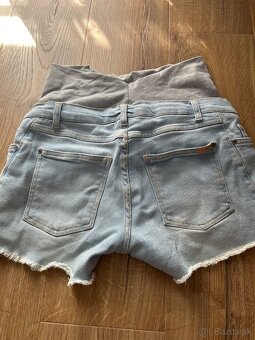 Tehotenske sortky - 3