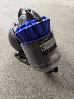 Dizajnový vysávač Dyson - 3