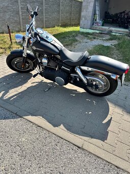 motorka Harley-Davidson Dyna Fat Bob (FXDF) . - 3