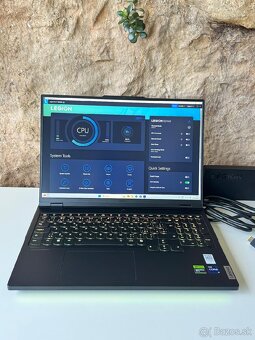 Lenovo Legion 7 Pro – RTX 4090 a i9-14900HX - 3