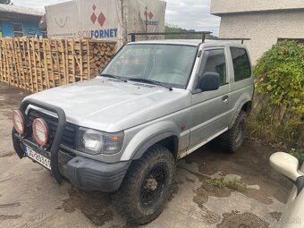 Mitsubishi pajero 2.5 - 3