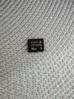 PS Vita - 3