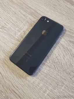 iPhone 8 / 256GB / Nová batéria / Super stav - 3