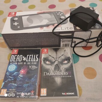KONZOLA Nintendo Switch LITE Grey + Super Mario hry, Pac-Man - 3