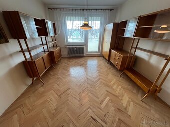 Na predaj priestranný 3-izbový byt, 82 m² – Prievidza, ul. L - 3