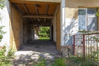 NA PREDAJ: Rodinný dom s veľkým pozemkom (6800 m2) a nádhern - 3