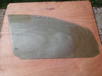 Dverové sklá - VW GOLF 5, GOLF 6 - 3