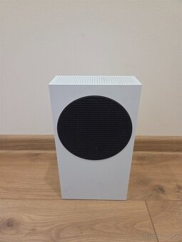 Xbox Series S 512 GB + 2 hry - 3