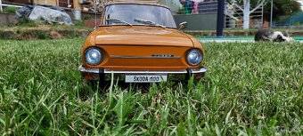 Škoda 100 model deagostini - 3