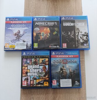 PS4 500GB - 3
