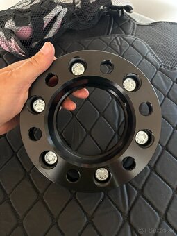 Predám rozširovacie podložky 6x139,7  hrúbka 38mm - 3