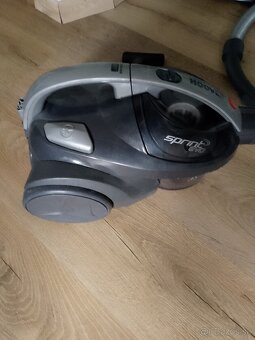 Vysávač Hoover - 3