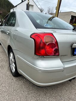 Predám náhradné diely Avensis T25 2003-2006 2.0 D-4D 1CD - 3