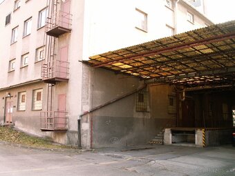 Prenájom skladovej a výrobnej  haly 2771 m2 Hodonín - 3