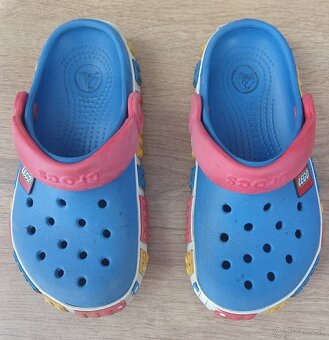 Chlapčenské šliapky Crocs LEGO, veľkosť 10-11 - 3