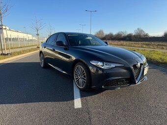 Alfa Romeo Giulia 2.2 Diesel - 3