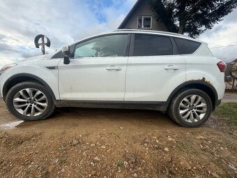 Ford Kuga SUV 4x4 - 3