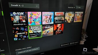 Xbox One S 1TB + joypad a hry - 3