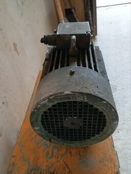 Elektromotor 2,2kw+hydraulické čerpadlo - 3