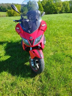 Gilera Nexus 500, maxi skúter. - 3