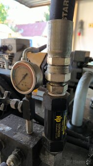 Hydraulické čerpadlo s nádržou - 3