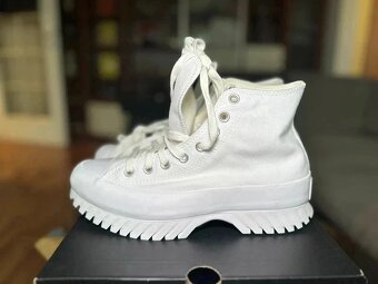 Converse CTAS Lugged HI 2.0 (40 a 41) - 3
